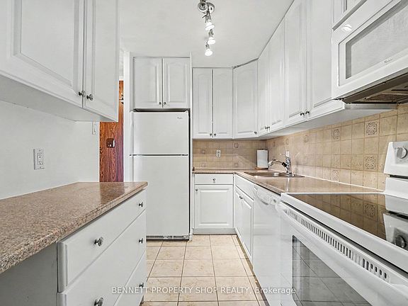 5th image of 2000 Jasmine Cres #410