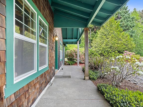 3rd image of 519 Cedar Creek Cir