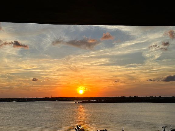 4th image of 5460 N Ocean Dr APT 7C