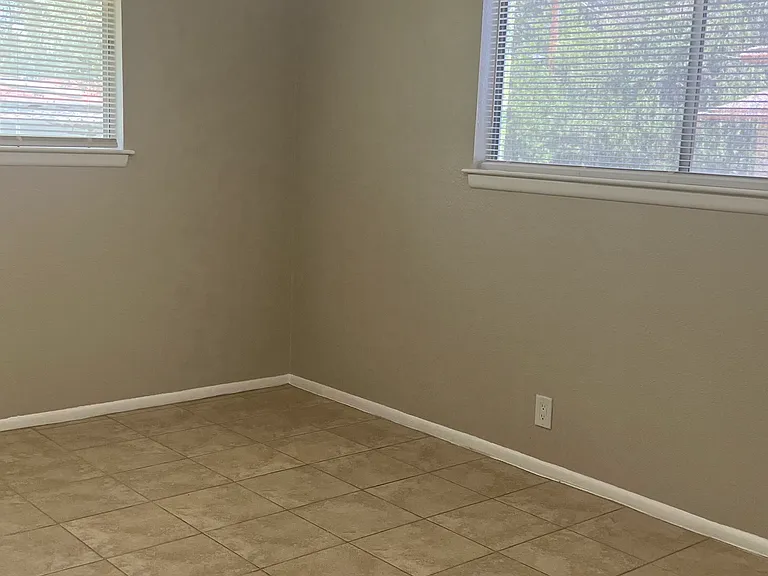 7911 Riata Ave — Photo 26
