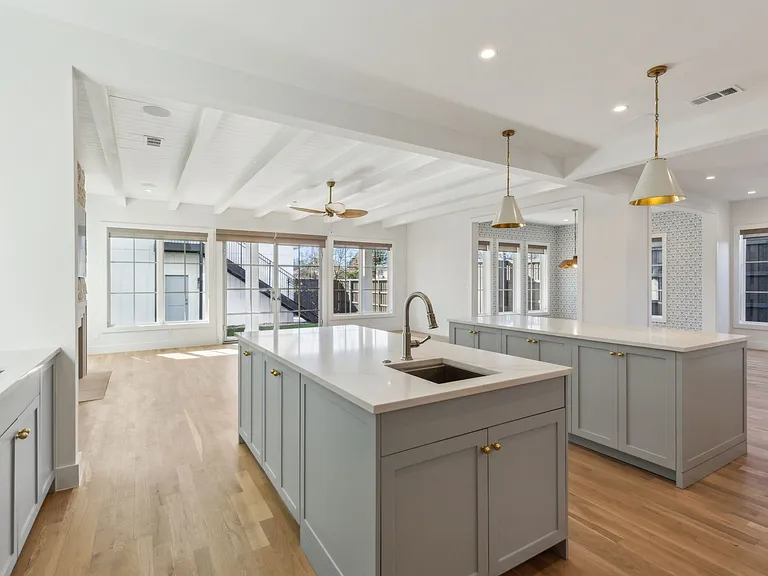 5800 Goodwin Ave — Photo 18