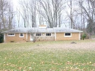 5221 Mad River Rd, Dayton, OH 45429