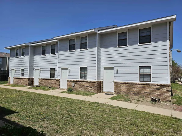 3221 S Illinois Ave, Wichita, KS 67217