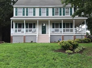 3006 Appleford Dr, Chester, VA 23831