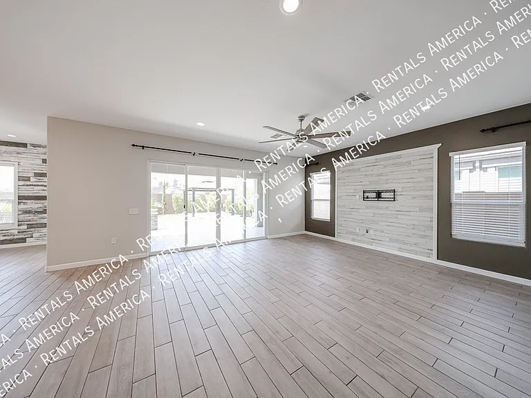 1829 E Saguaro Park Ln — Photo 19
