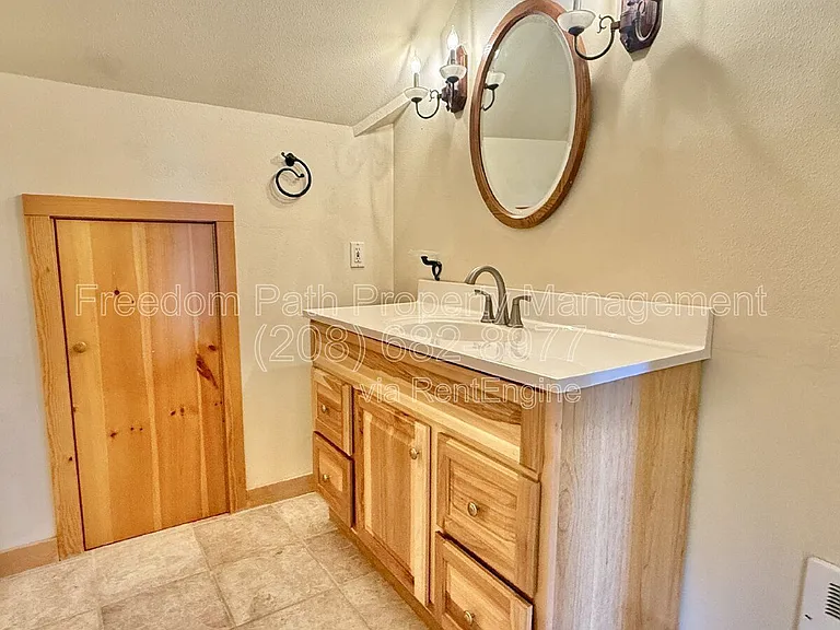 166 Wildwood Ln — Photo 32