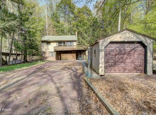 215 Lennon Rd, Greentown, PA 18426