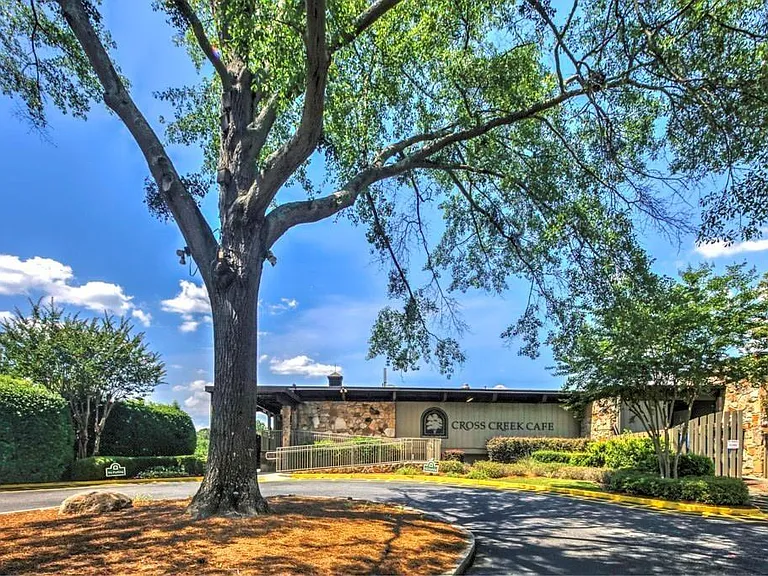 59 Monet Ct NW — Photo 49