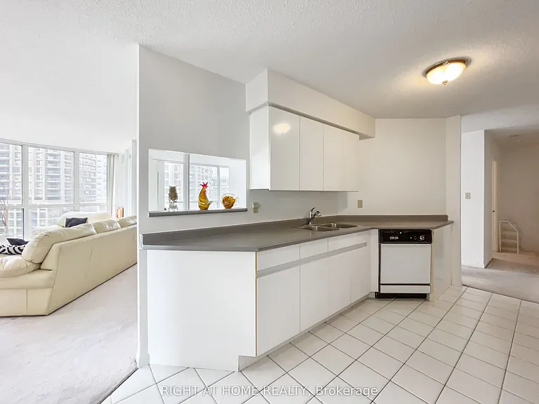 24 Wellesley St W #1113 — Photo 31