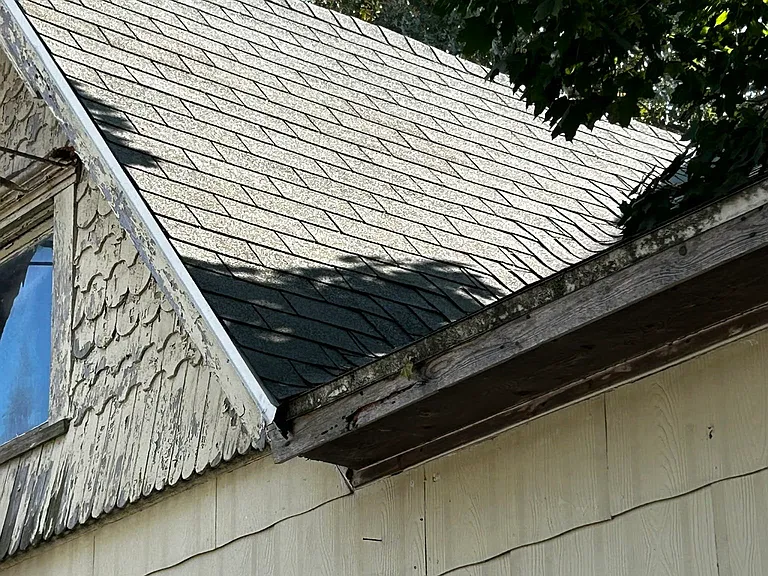 304 N Spruce St — Photo 33