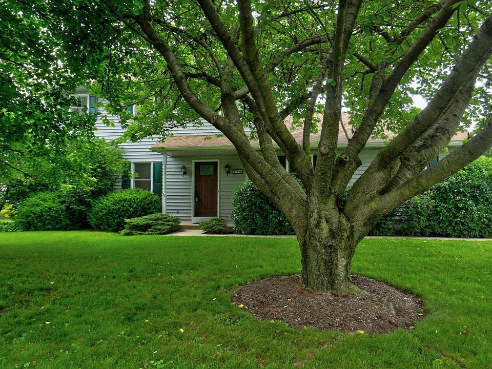 2nd image of 66 Buttonwood Dr