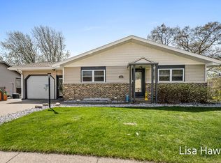 529 Gidley Cir, Grand Haven, MI 49417