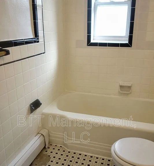 8105 Greenwood Ave #E — Photo 35