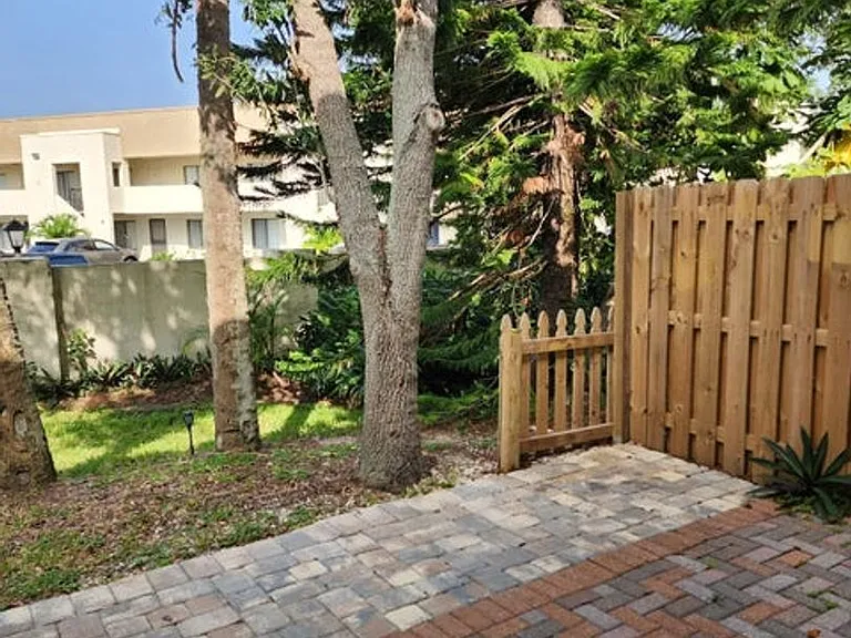 7958 Evelyn Ct — Photo 23