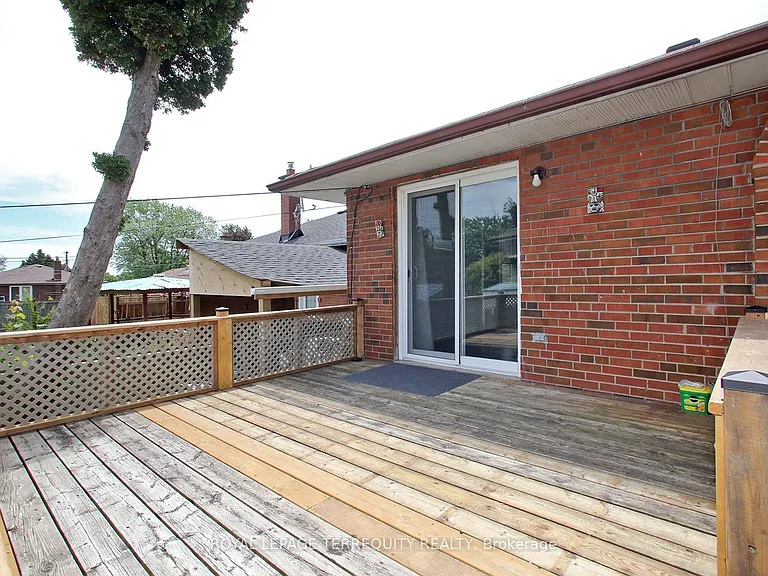 1 Barnes Cres — Photo 26