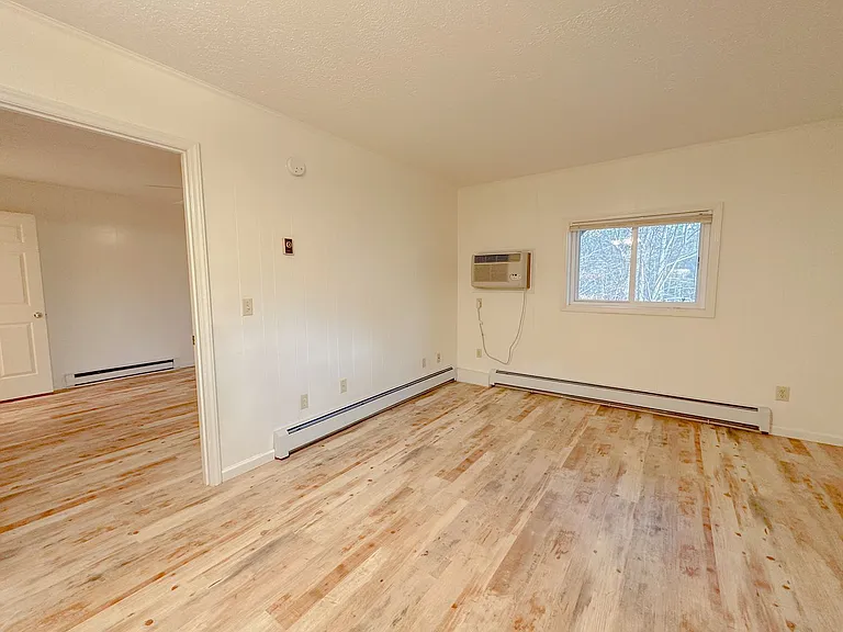 21 Shanna Dr — Photo 7