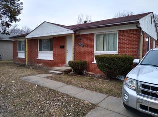 9521 Essex St, Romulus, MI 48174