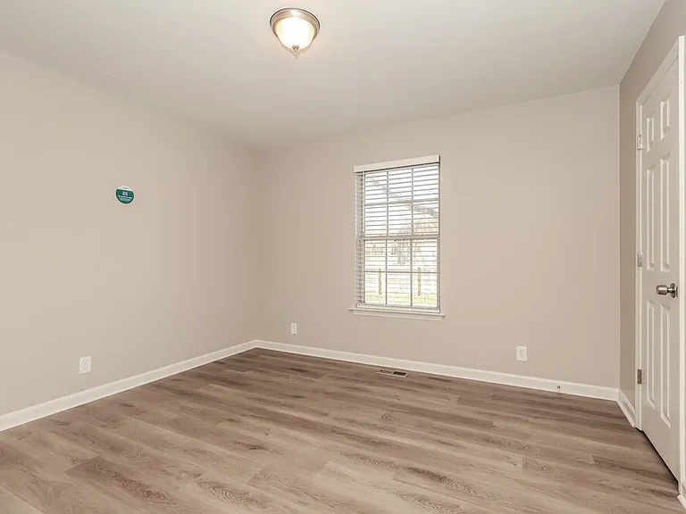 1918 Pecan Ridge Dr — Photo 13
