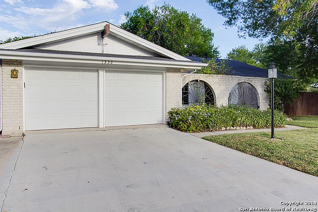 2nd image of 1330 Rio Linda Dr