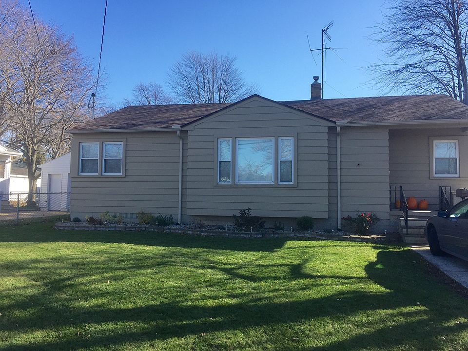 1st image of 907 S Wenona Ave