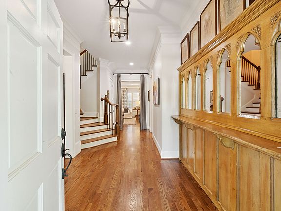 4th image of 430 Wild Elm St