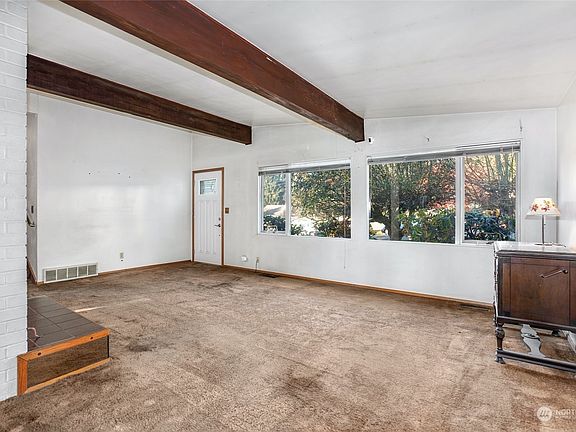 3rd image of 3809 S 178th Street