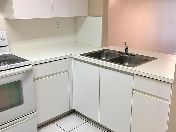 2nd image of 8851 NW 119th St Unit 4310