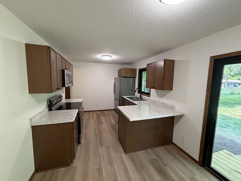 3804 S Holbrook Ave — Photo 13