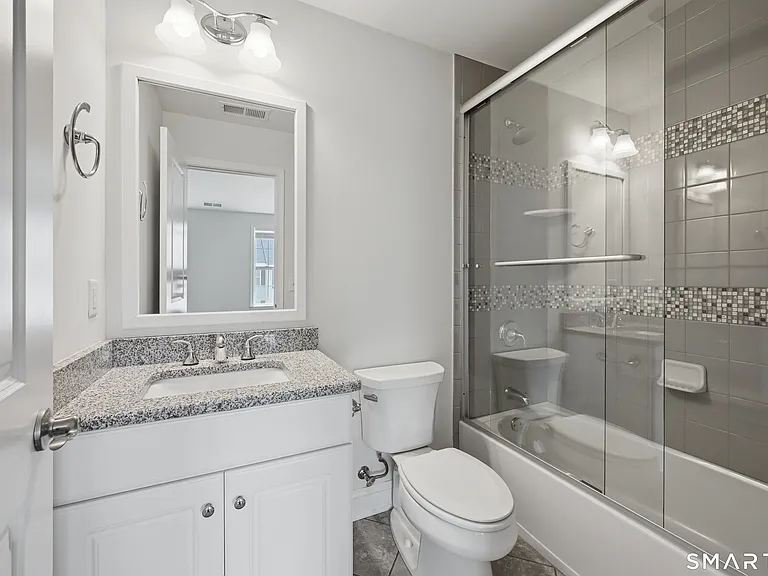 15 Moorland Dr #15 — Photo 30