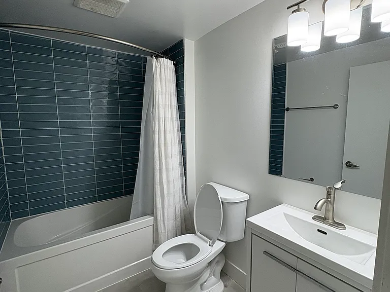 20 Craig St #G — Photo 10