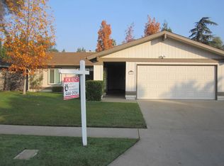 176 W Omaha Ave, Fresno, CA