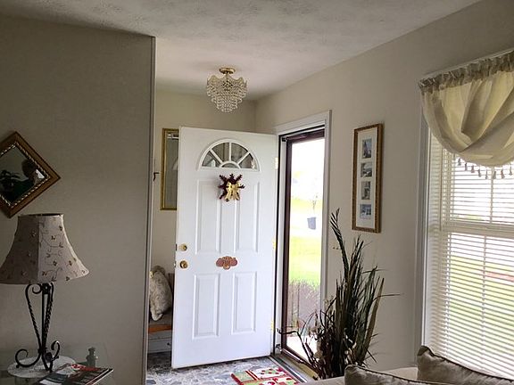 4th image of 2319 Cottonwood Ct