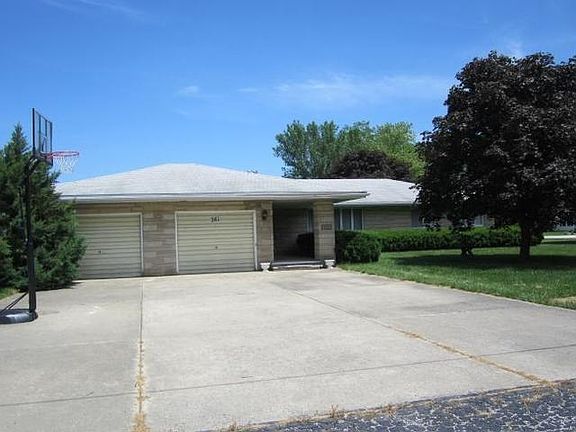 5th image of 301 E Iroquois St