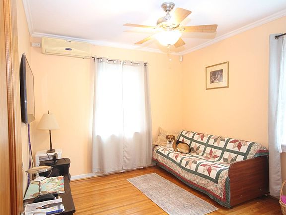 5th image of 5014 186th St