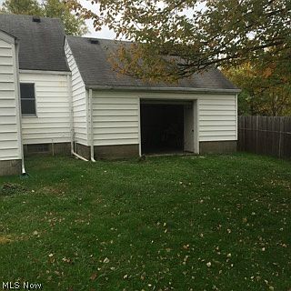2nd image of 5558 Barkley Ave