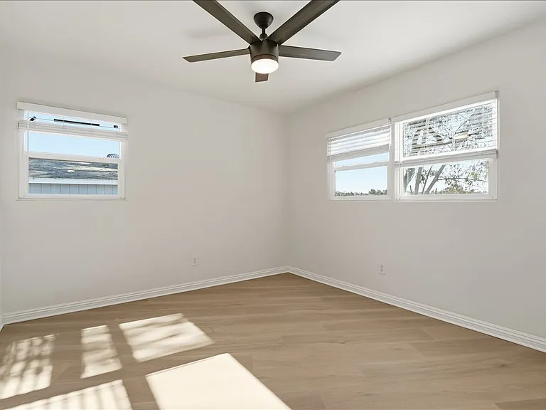 3875 Grandview Pl — Photo 14