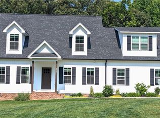 252 Black Farm Rd, Thomasville, NC 27360