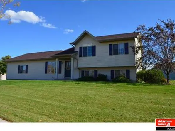 487 Greenbriar Ave, Fond Du Lac, WI 54935