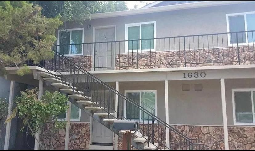 1st image of 1630 Parker Ave