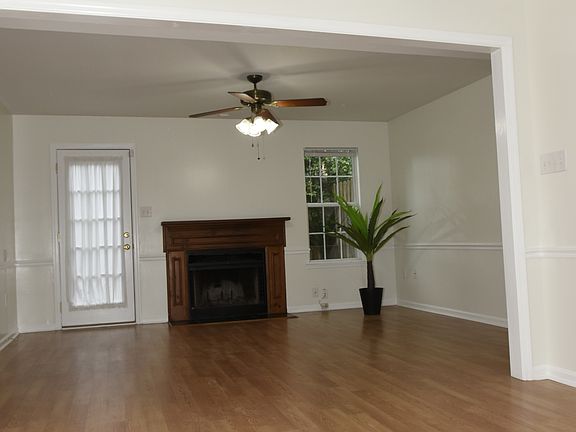 5th image of 2110 Gary St