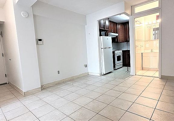4th image of 200 Bowery APT 7D
