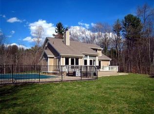 330 Greenfield Rd, Deerfield, MA 01342