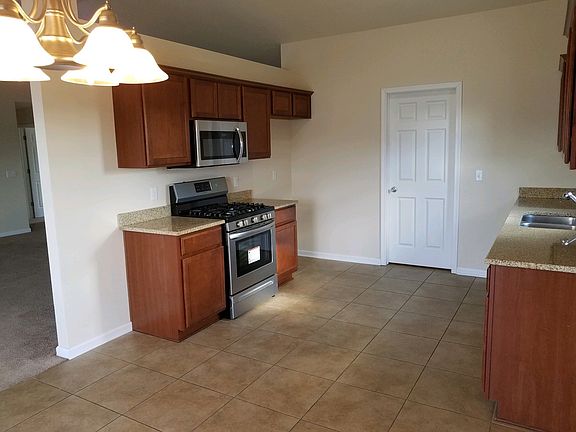 4th image of 6398 Sunnybrook Ln