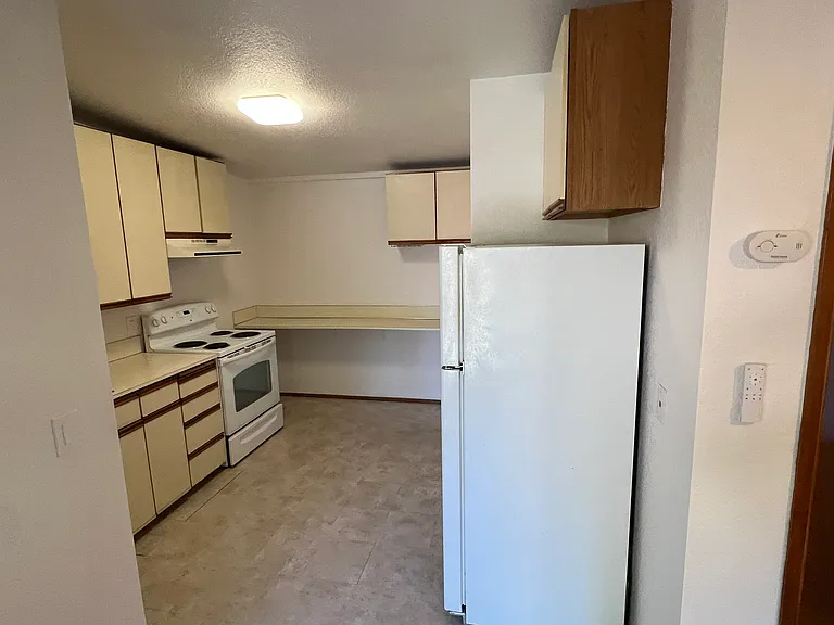 341 Division St NW #106 — Photo 9
