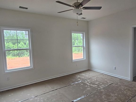 5th image of 520 Barbican Pl Lot 35