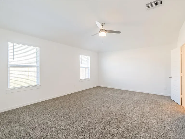 31718 Hallington Hill Ln — Photo 13