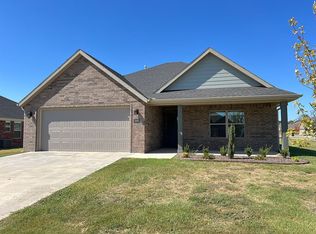 889 Madden St, Springdale, AR 72762