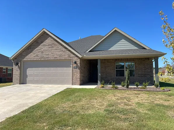 889 Madden St, Springdale, AR 72762
