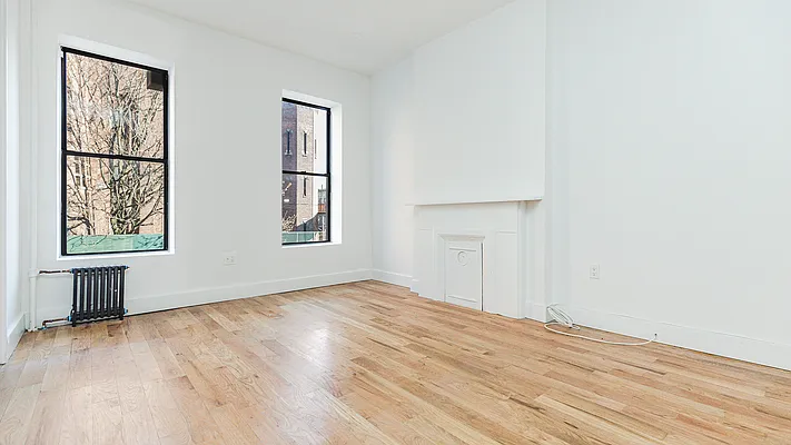 Rented by Nooklyn NYC LLC | media 24
