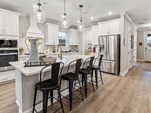 4th image of 413 Baronswood Dr Lot 9